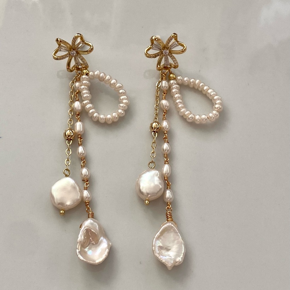 E20-Handmade High Luster Baby Pearl &Keshi Pearl Dangle Freshwater Pearl Earring - Picture 5 of 6